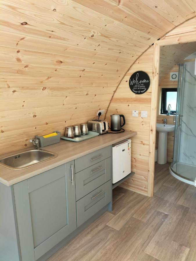 Gateway Glamping Hotel Farranfore Eksteriør billede